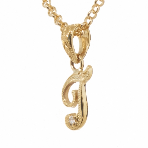 ハワイアンジュエリー/K10YG/ダイヤモンド イニシャル ペンダント「T」(Small)|ハワイアンジュエリーブランドMaxi(マキシ)公式通販オンラインショップ