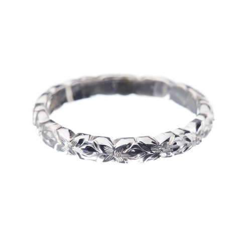 ハワイアンジュエリー/K14WG/トラディショナルリング/Flower/Cutoutedge/3mm|ハワイアンジュエリーブランドMaxi(マキシ)公式通販オンラインショップ