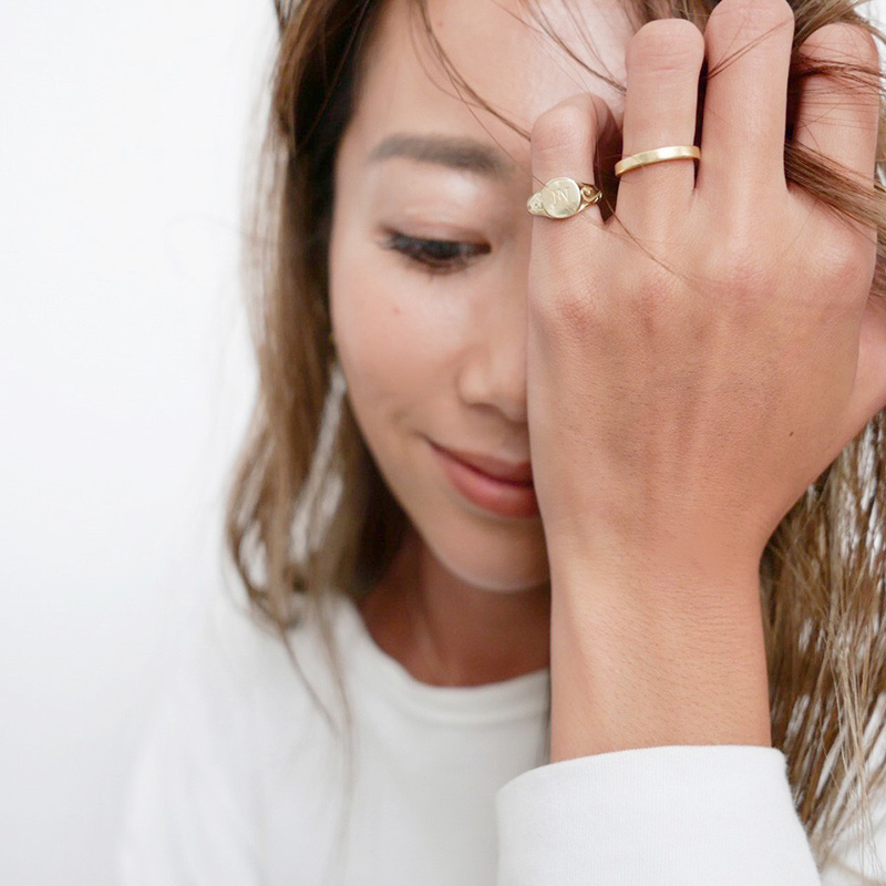 ハワイアンジュエリーOlu’olu alphabet ring Maxi×JURI NAKAGAWA|ハワイアンジュエリーブランドMaxi(マキシ)公式通販オンラインショップ