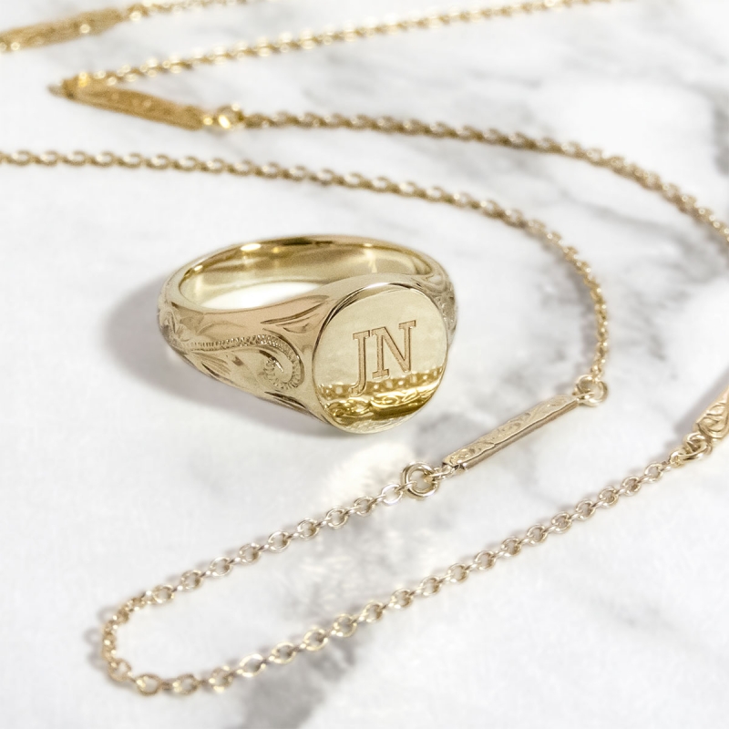ハワイアンジュエリーOlu’olu alphabet ring Maxi×JURI NAKAGAWA|ハワイアンジュエリーブランドMaxi(マキシ)公式通販オンラインショップ
