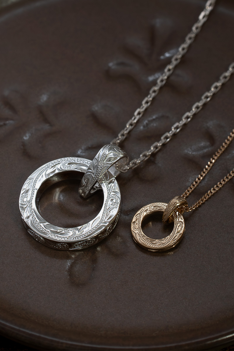 Maxi Hawaiian couples pendants